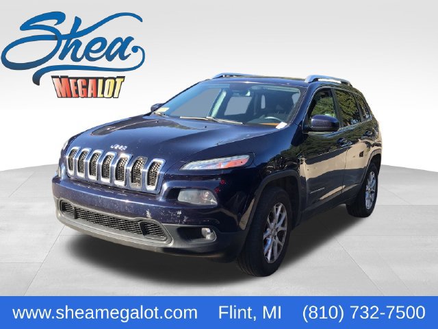 Used 2015 Jeep Cherokee Latitude w/ Cold Weather Group AWD/4WD image 1