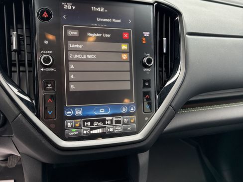 Used 2025 Subaru Ascent Bronze Edition image 13