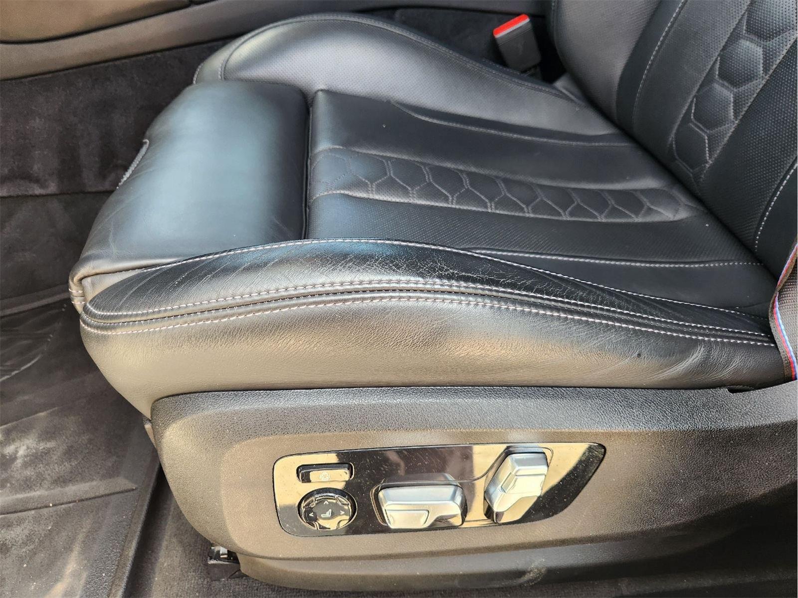 Used 2024 BMW X6 M Competition AWD/4WD image 24
