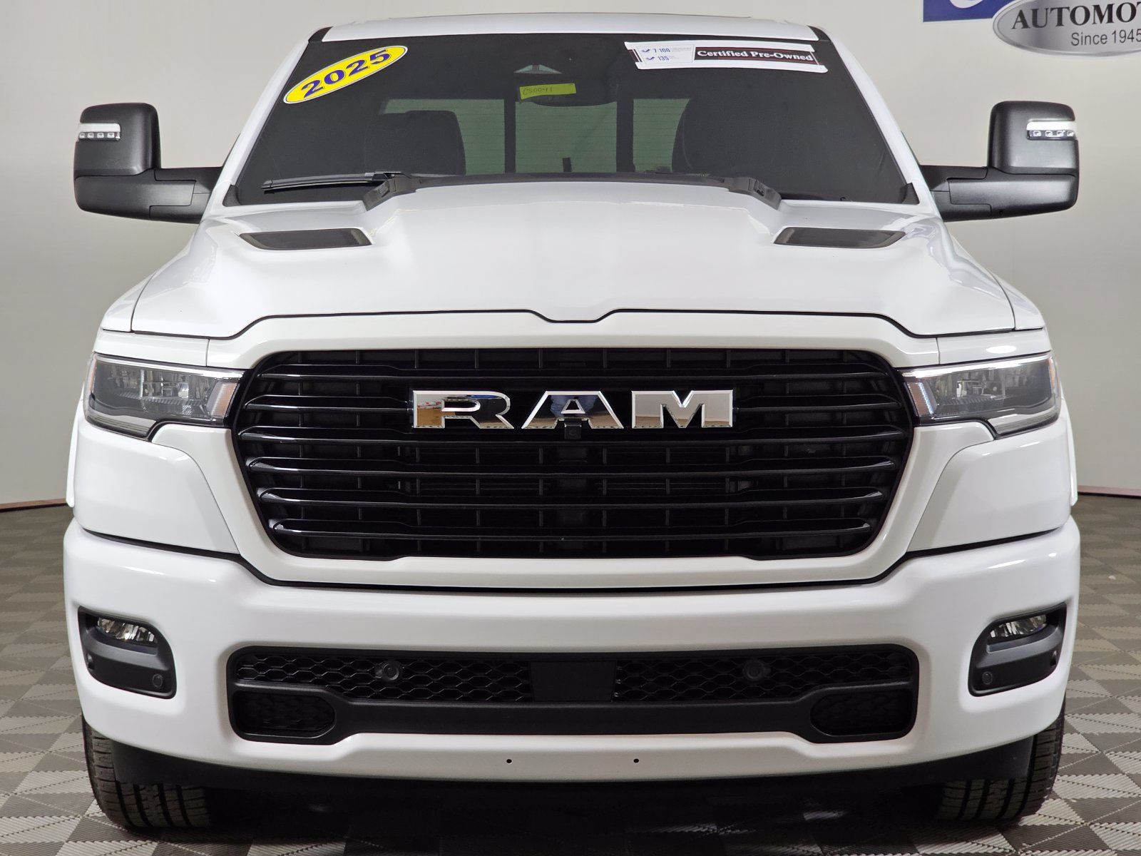 Used 2025 RAM 1500 Laramie w/ Sport Appearance Package AWD/4WD image 39