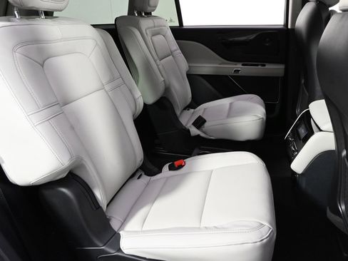 New 2026 Lincoln Aviator Reserve w/ Jet Appearance Package image 18