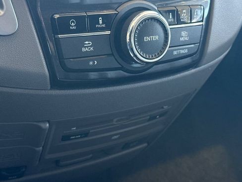 Used 2016 Honda Odyssey Touring image 25