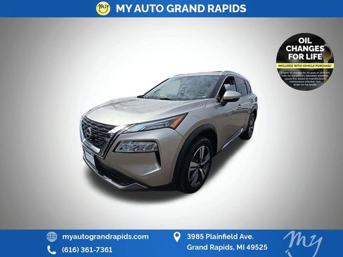 Used 2023 Nissan Rogue SL image 4