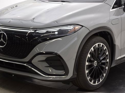 New 2026 Mercedes-Benz EQS 550 4MATIC SUV image 11