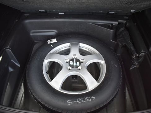Used 2023 Jeep Grand Cherokee Limited AWD/4WD image 41