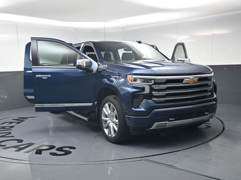 Used 2023 Chevrolet Silverado 1500 High Country w/ High Country Premium Package image 14