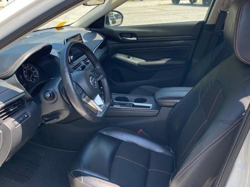 Used 2022 Nissan Altima 2.5 SR FWD image 13