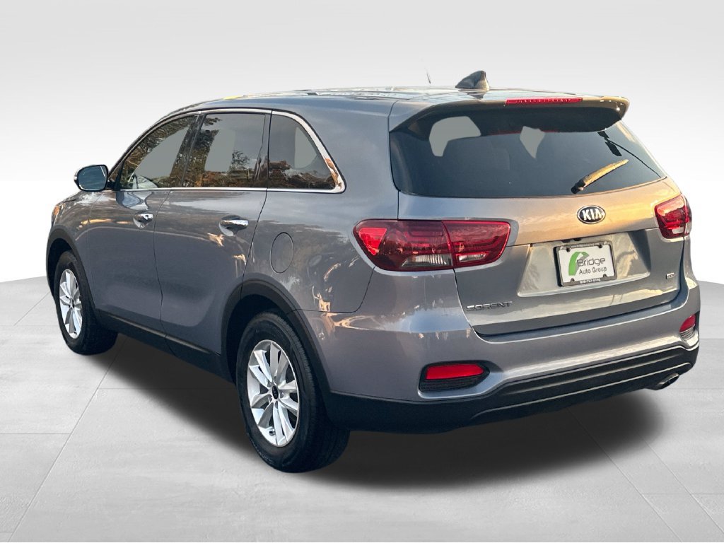 Used 2020 Kia Sorento LX FWD image 5