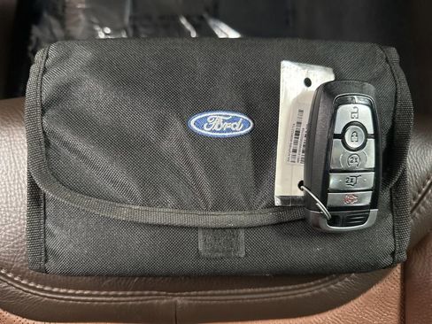 Used 2023 Ford Explorer King Ranch w/ Technology Package AWD/4WD image 44