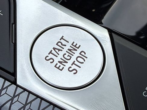 New 2026 BMW M440i Coupe image 36