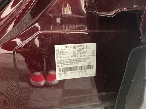 Used 2022 Lincoln Nautilus Reserve w/ Equipment Group 201A image 34