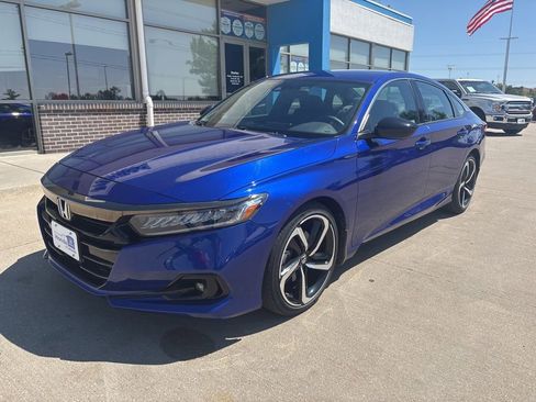 Used 2022 Honda Accord Sport image 1