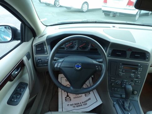 Used 2001 Volvo S60 2.4T FWD image 5