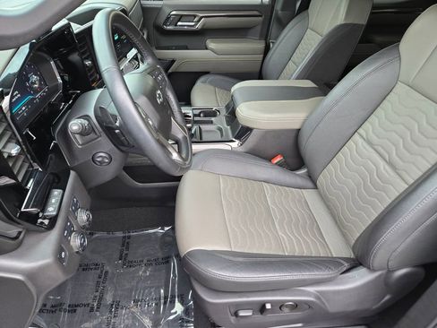 Used 2024 Chevrolet Silverado 1500 ZR2 w/ Technology Package image 10