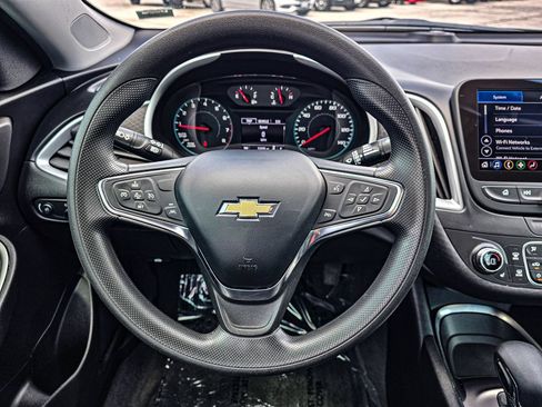 Used 2024 Chevrolet Malibu LT FWD image 22