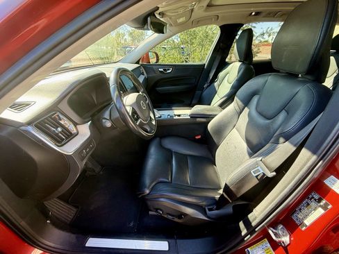 Used 2019 Volvo XC60 T8 Inscription w/ Advanced Package image 11