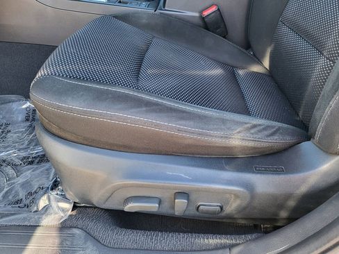 Used 2017 Subaru Outback 2.5i Premium image 25