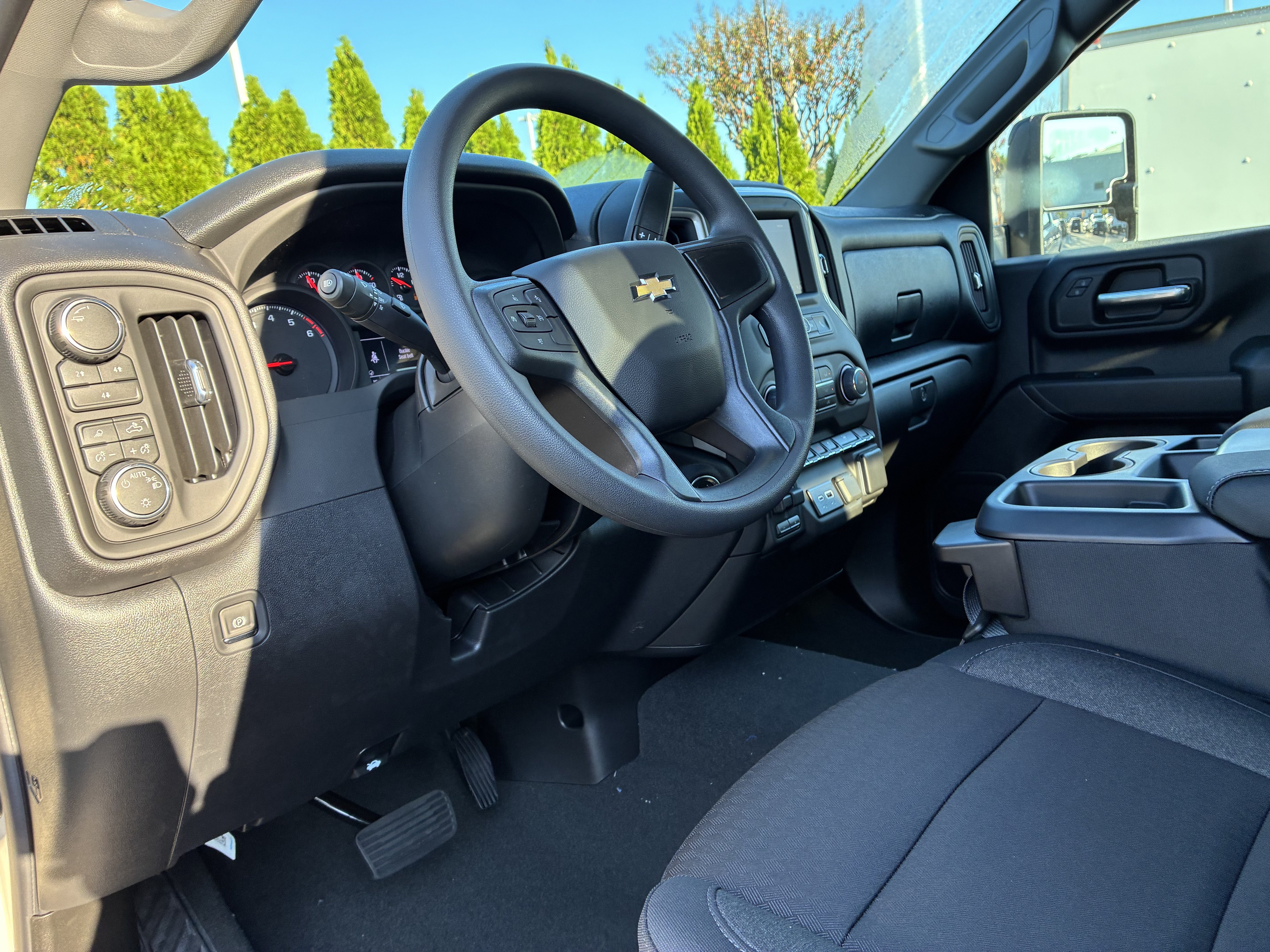 New 2026 Chevrolet Silverado 2500 Custom w/ Custom Value Package AWD/4WD image 24