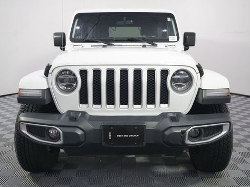 Used 2019 Jeep Wrangler Unlimited Sahara AWD/4WD image 10