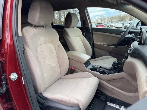 Used 2019 Hyundai Tucson SE image 9