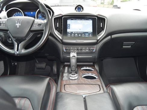 Used 2019 Maserati Ghibli S GranLusso AWD/4WD image 28