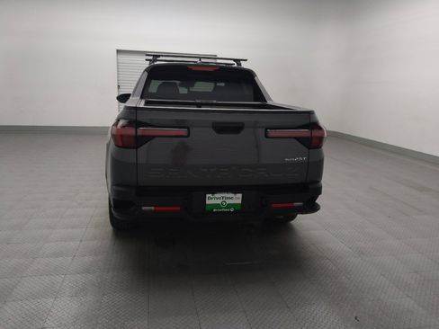 Used 2022 Hyundai Santa Cruz SEL Premium image 6