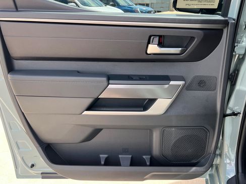 New 2026 Toyota Tundra SR5 AWD/4WD image 18