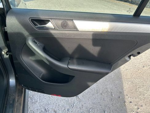 Used 2014 Volkswagen Jetta GLI Autobahn image 17