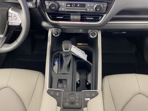 New 2026 Toyota Grand Highlander AWD image 13