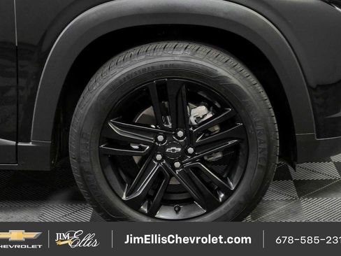 Certified 2025 Chevrolet Trax ACTIV w/ Driver Confidence Package FWD image 5