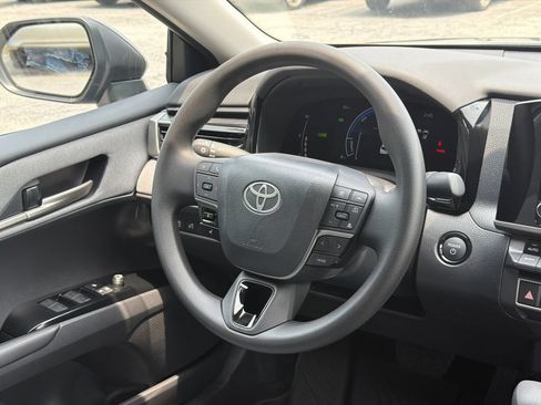 New 2026 Toyota Camry LE w/ Convenience Package FWD image 28