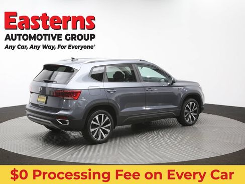 Used 2022 Volkswagen Taos SE FWD image 39