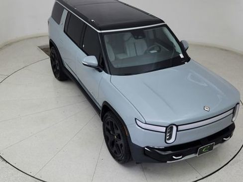 Used 2024 Rivian R1S Adventure image 14