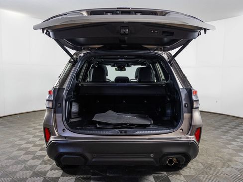 Used 2025 Subaru Forester Touring w/ Popular Package - Touring image 43