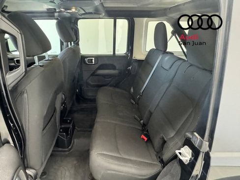 Used 2019 Jeep Wrangler Unlimited Sahara AWD/4WD image 22