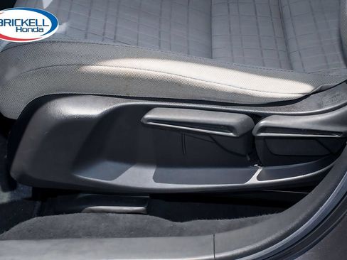 Certified 2024 Honda HR-V LX image 30