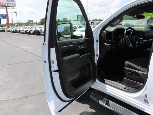 Used 2025 Chevrolet Silverado 2500 LT w/ Convenience Package AWD/4WD image 30
