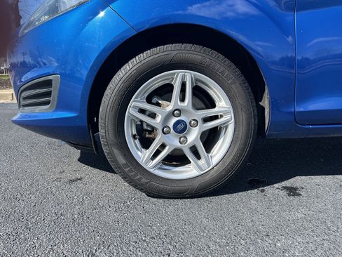 Used 2019 Ford Fiesta SE image 32