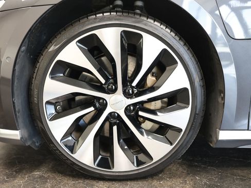 Used 2022 Lucid Air Grand Touring AWD/4WD image 21