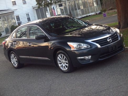 Used 2013 Nissan Altima 2.5 SV w/ 2.5SV Convenience Pkg image 24