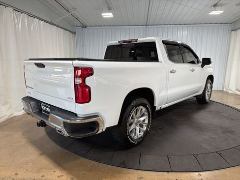 Used 2021 Chevrolet Silverado 1500 LTZ w/ Technology Package AWD/4WD image 9