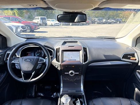 Used 2020 Ford Edge Titanium w/ Equipment Group 301A image 23
