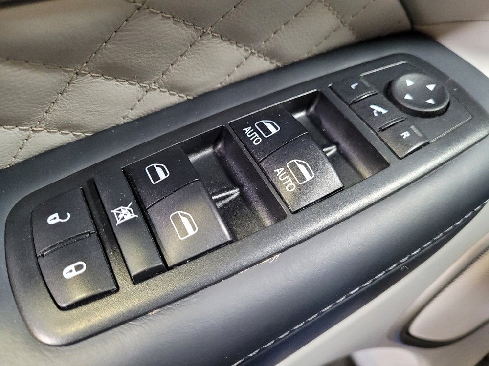 Used 2018 Jeep Grand Cherokee Summit AWD/4WD image 27