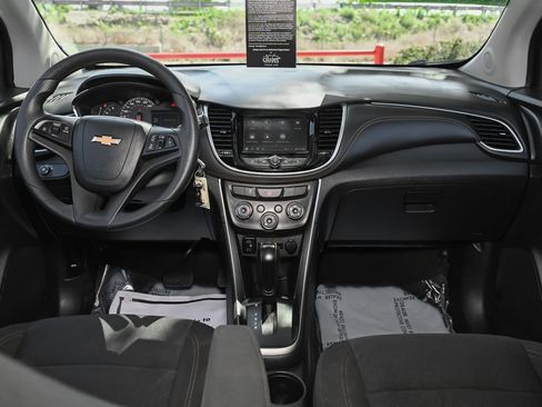 Used 2022 Chevrolet Trax LS w/ Tint and Cruise Package AWD/4WD image 20