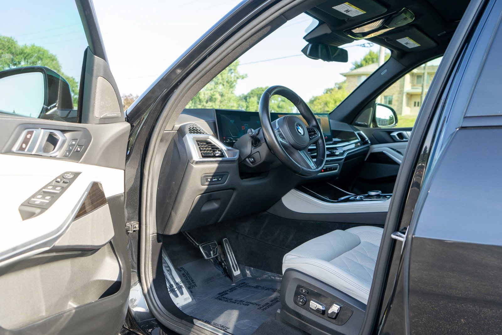 Used 2024 BMW X5 xDrive40i AWD/4WD image 16