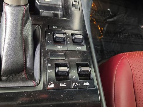 Used 2021 Lexus GX 460 Luxury w/ Accessory Package AWD/4WD image 28