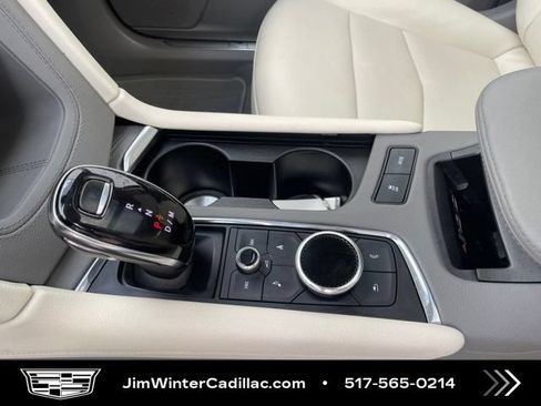 Certified 2022 Cadillac XT5 Premium Luxury AWD/4WD image 35