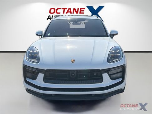 Used 2022 Porsche Macan S AWD/4WD image 2