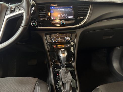 Used 2022 Buick Encore Preferred w/ Safety Package AWD/4WD image 20