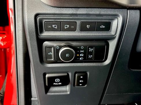 Used 2023 Ford F150 Raptor AWD/4WD image 32